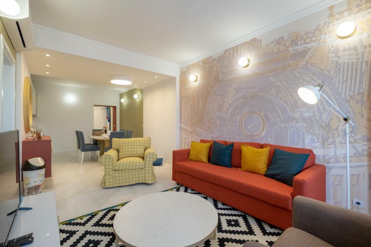Vitosha Blvd 3-Bedroom, 2-Bathroom Lux Suite Sofía Exterior foto