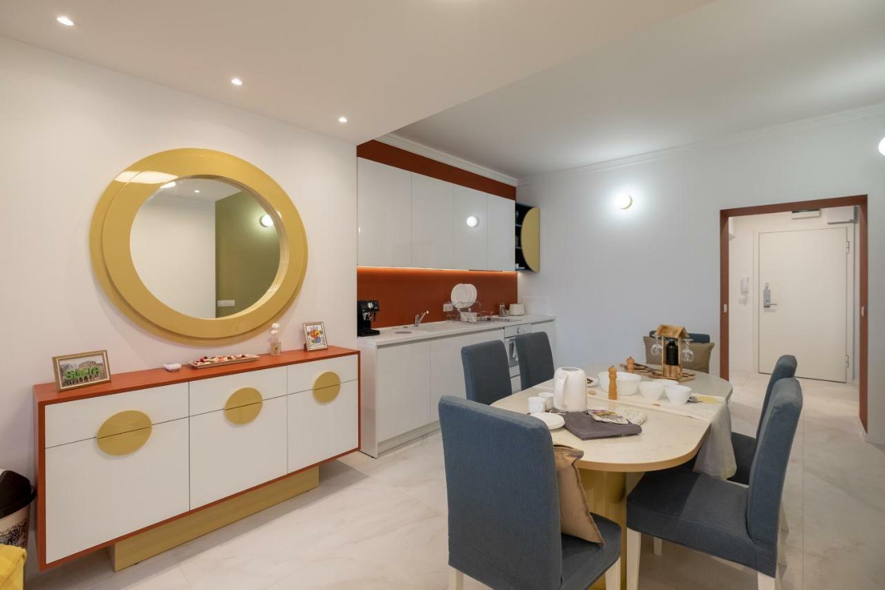 Vitosha Blvd 3-Bedroom, 2-Bathroom Lux Suite Sofía Exterior foto